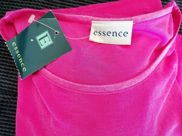 Essence Womens Top Size 18 To 20 Short Sleeved cerise pink relaxed fit plush - Picture 9 of 11